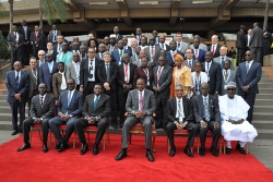 18th Congress: the work gathers about 2,000 participants.
